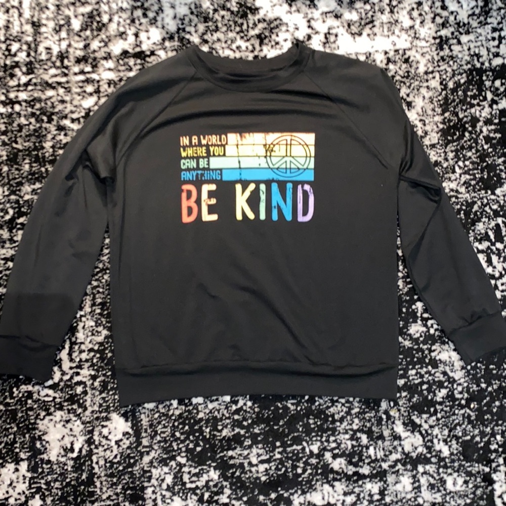 Woman’s XL Be kind sweatshirt